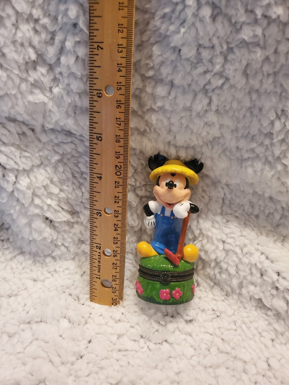 1990s Disney's Mickey Mouse "May" Porcelain Box 4" VTG Gardening Mickey - Picture 6 of 6
